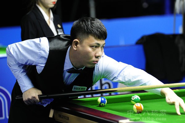 从球场到更 从球场到更